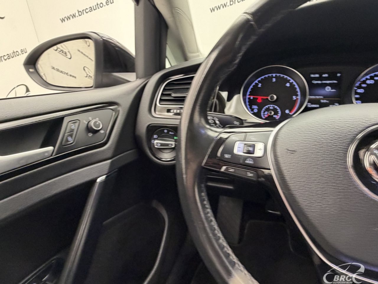 Volkswagen Golf | 53