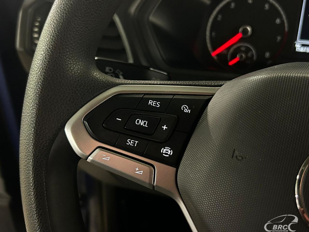 Volkswagen T-Cross | 11