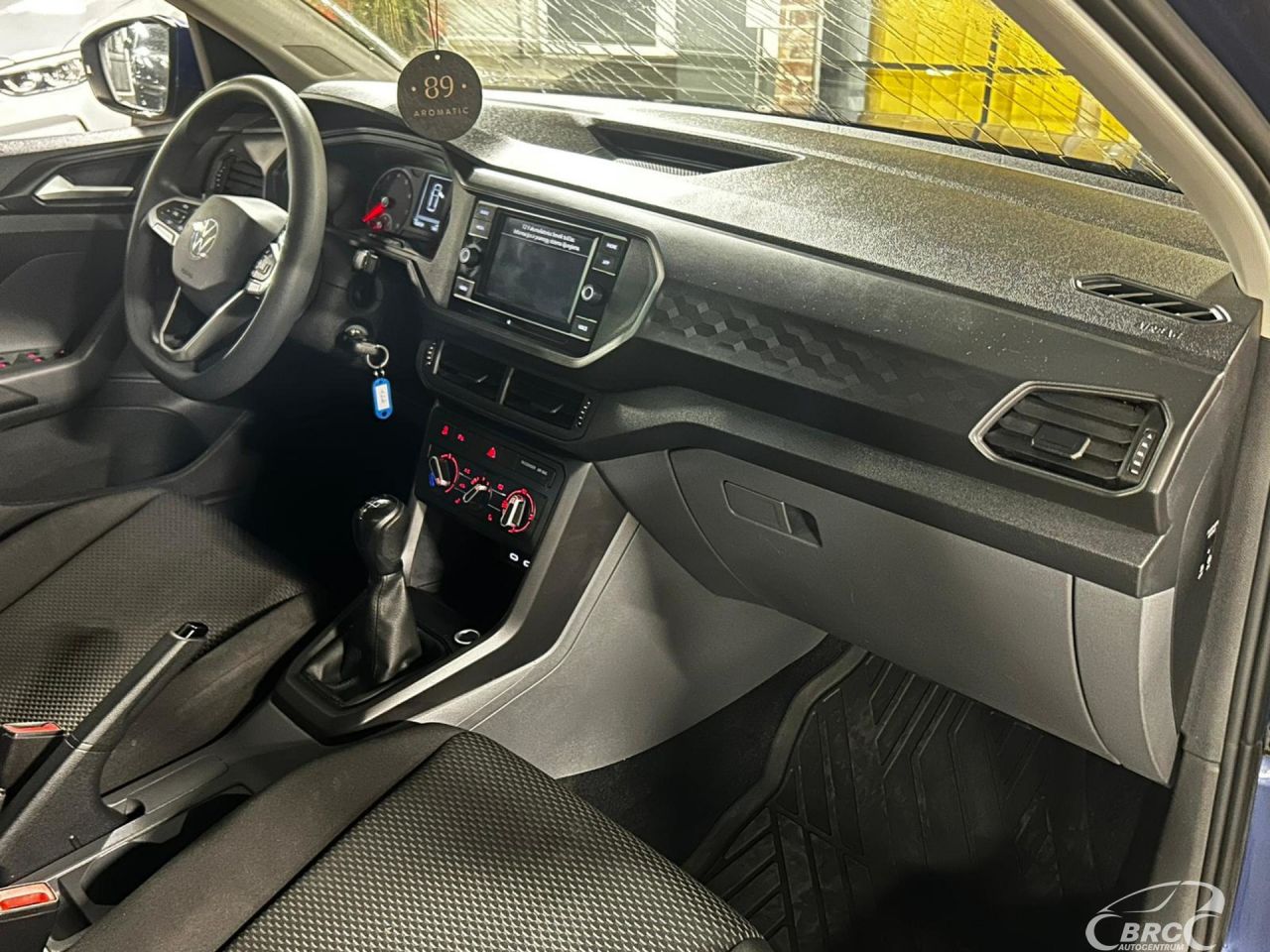Volkswagen T-Cross | 6
