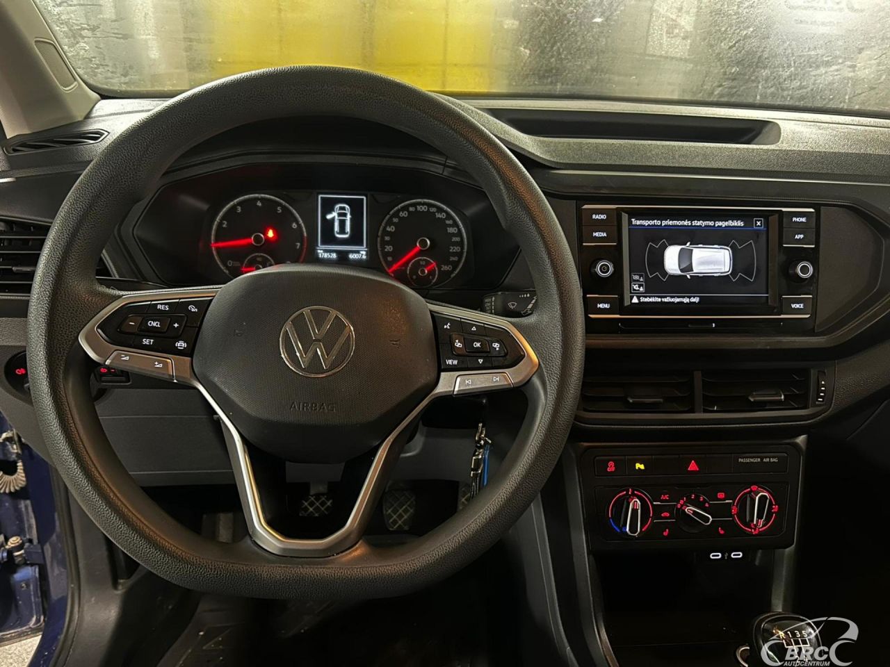 Volkswagen T-Cross | 11