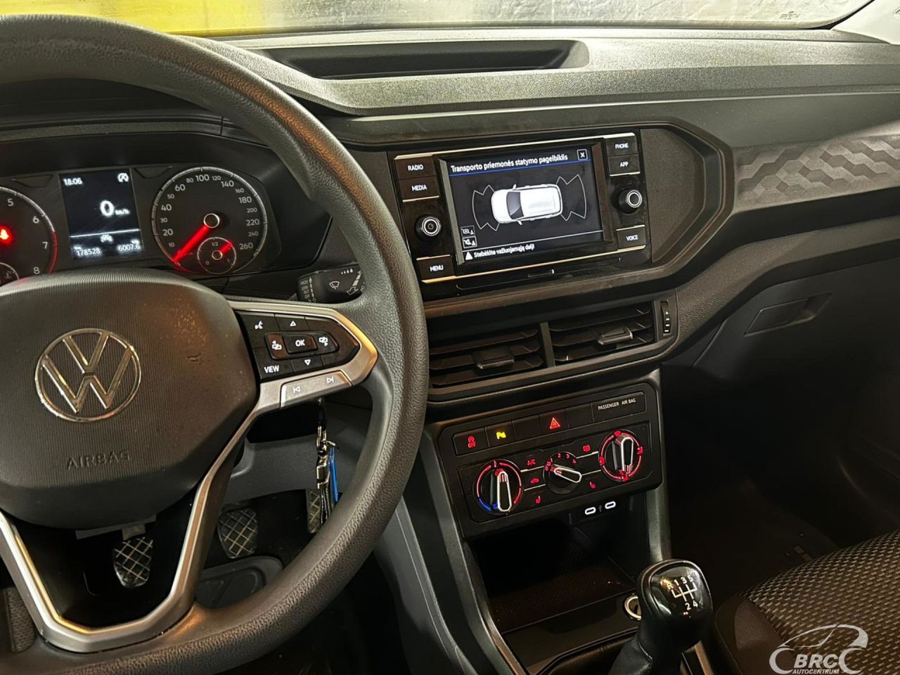 Volkswagen T-Cross | 15