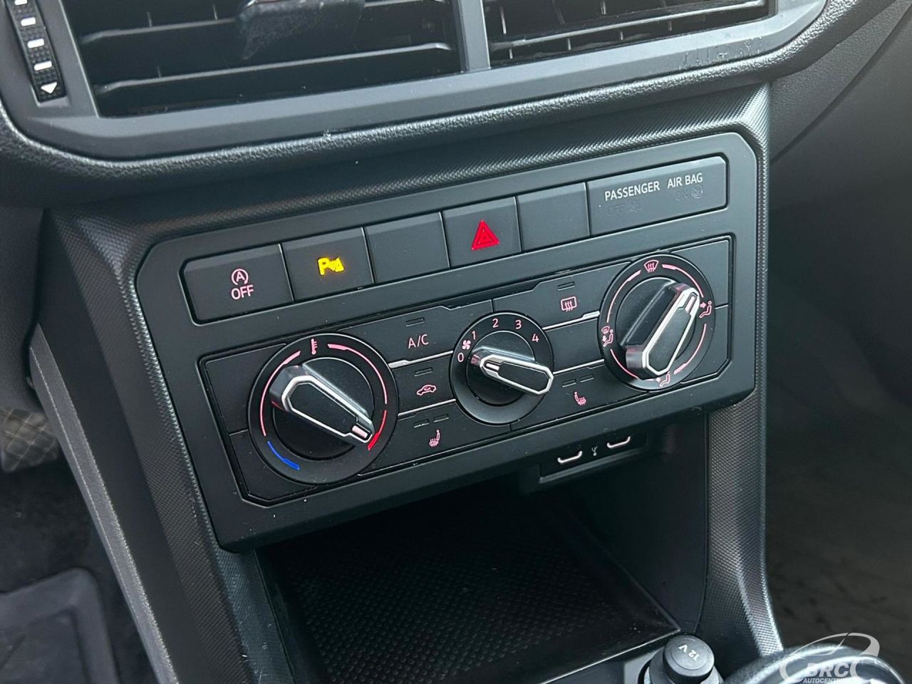 Volkswagen T-Cross | 18