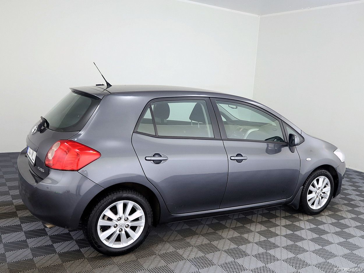 Toyota Auris | 2