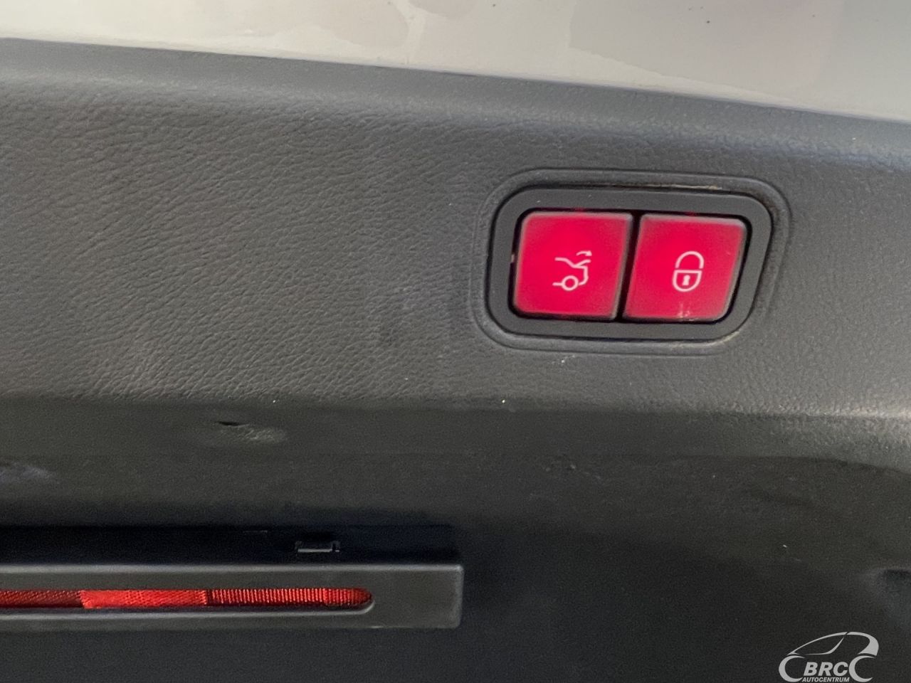 Mercedes-Benz CLS400 | 51