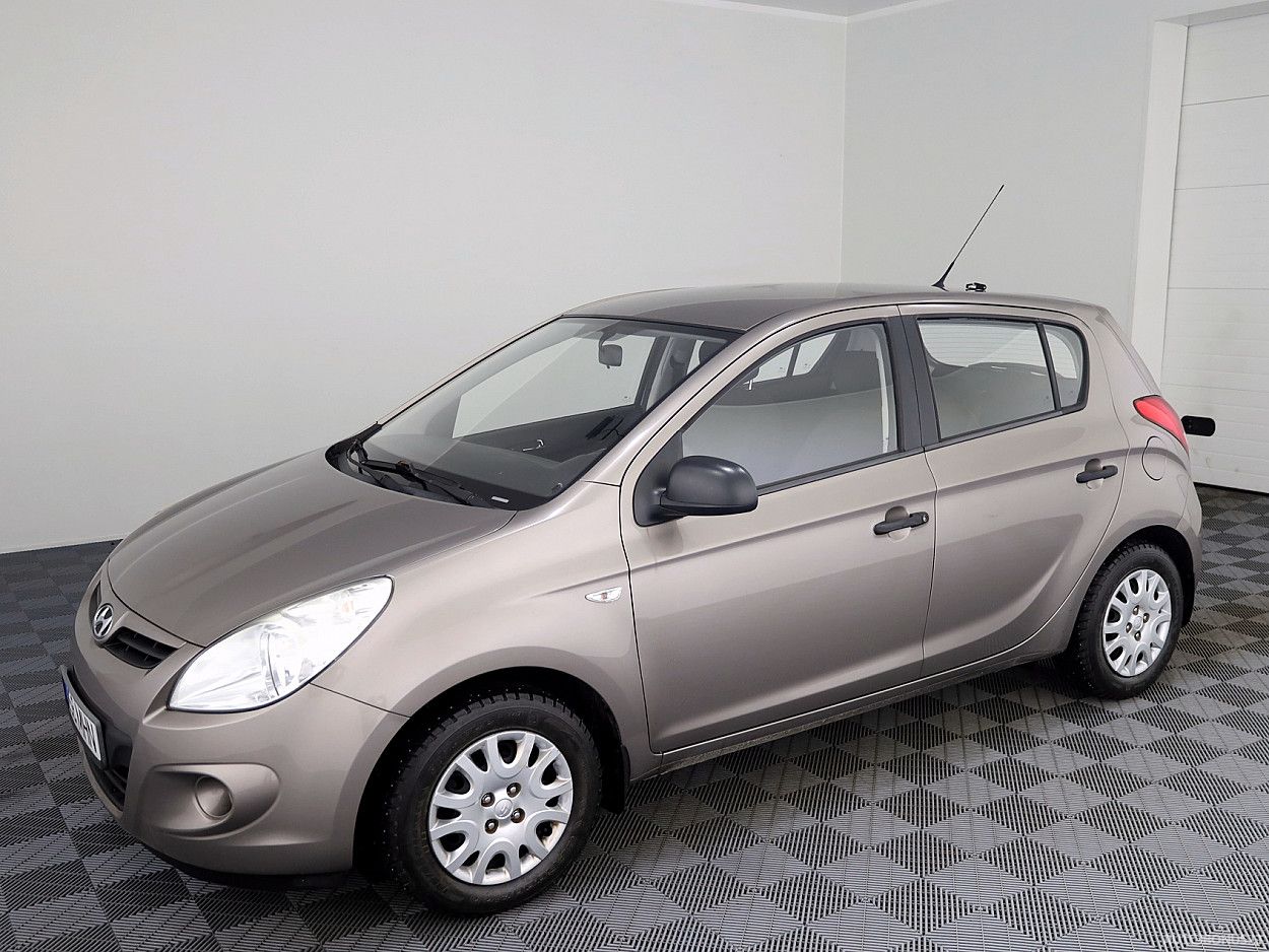 Hyundai i20 | 1