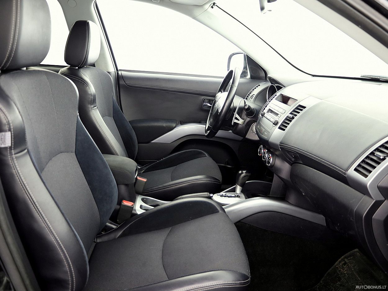 Mitsubishi Outlander | 5