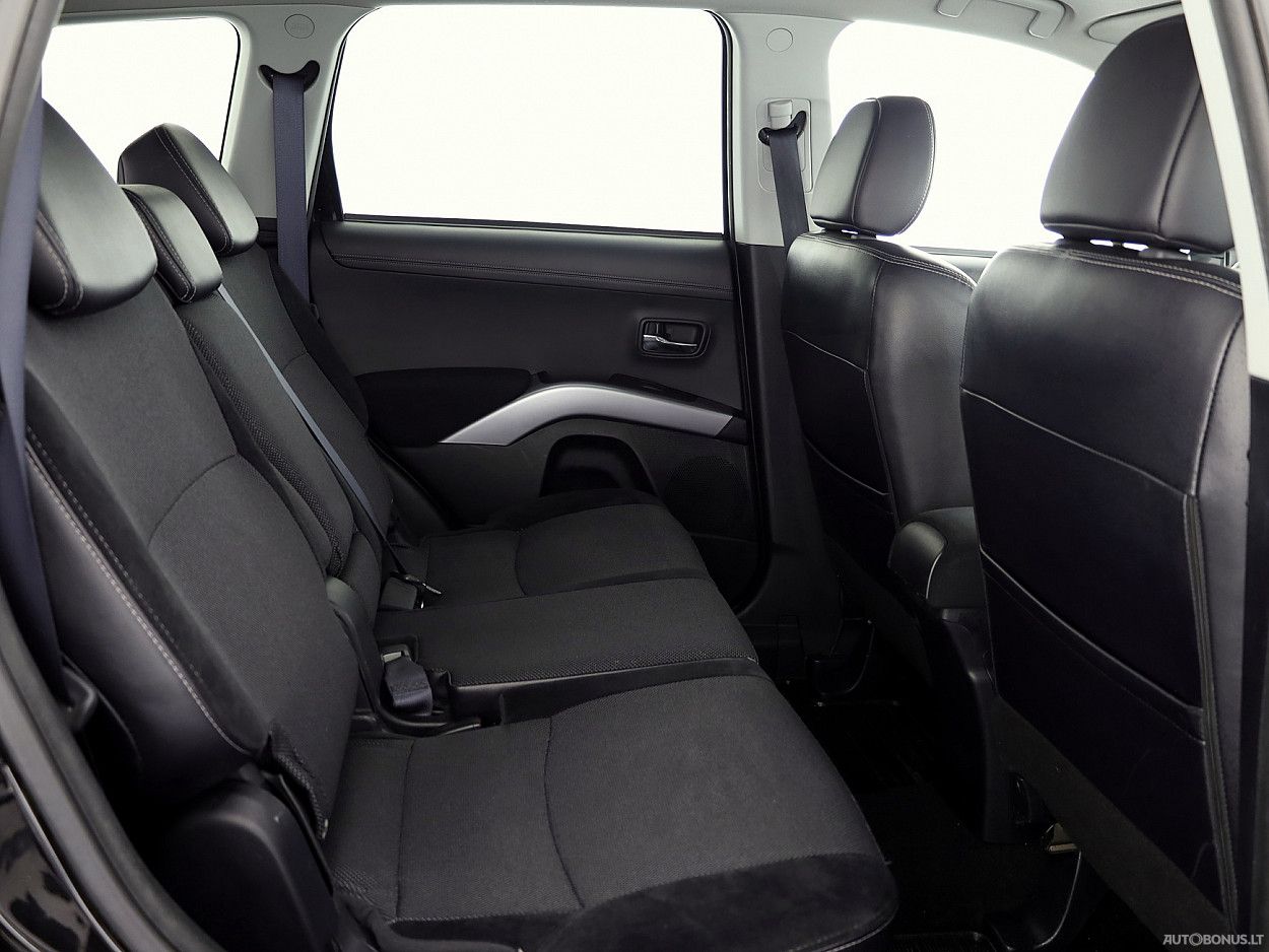 Mitsubishi Outlander | 6