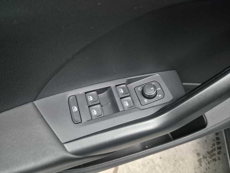 Volkswagen T-Cross | 17