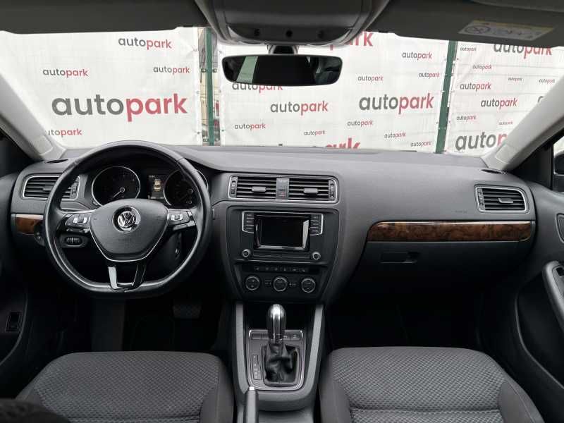 Volkswagen Jetta | 6