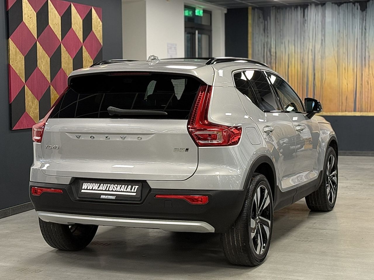 Volvo XC40 | 6