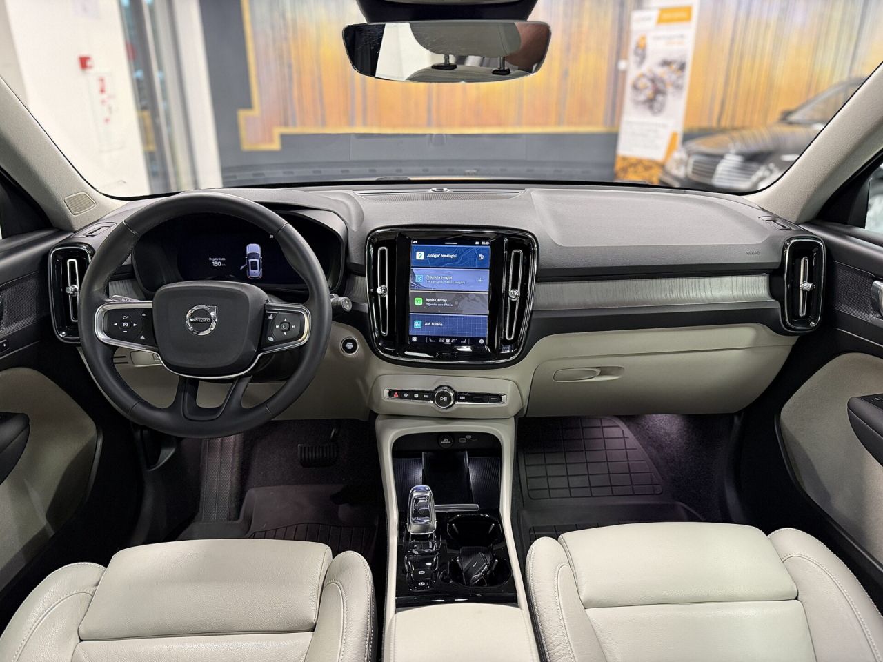 Volvo XC40 | 16