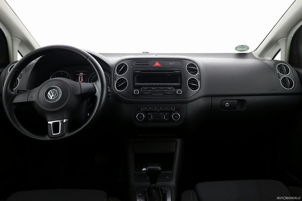 Volkswagen Golf | 4