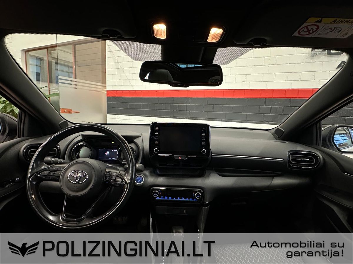 Toyota Yaris | 9