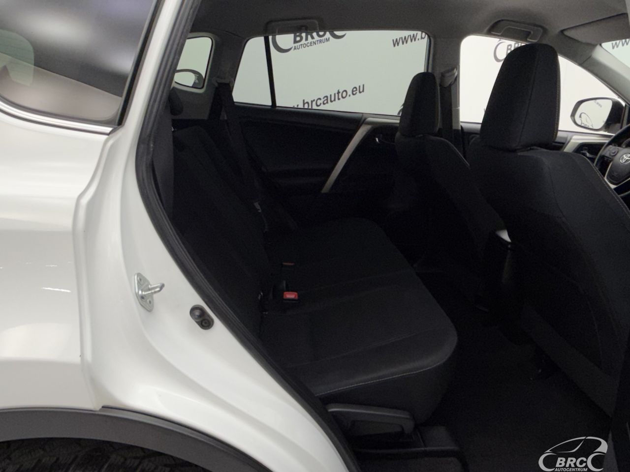 Toyota RAV4 | 15