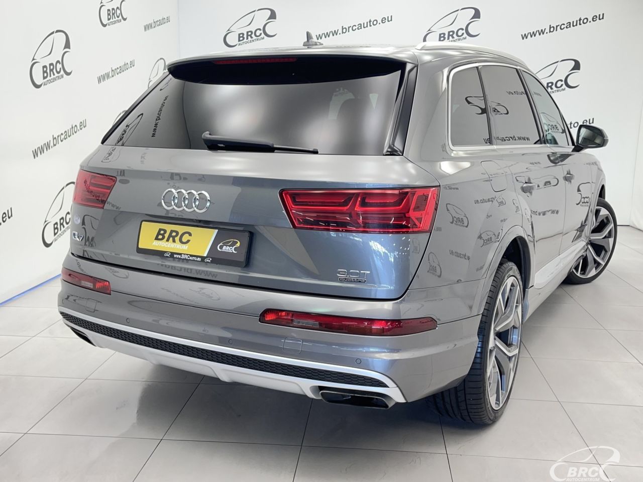 Audi Q7 | 53