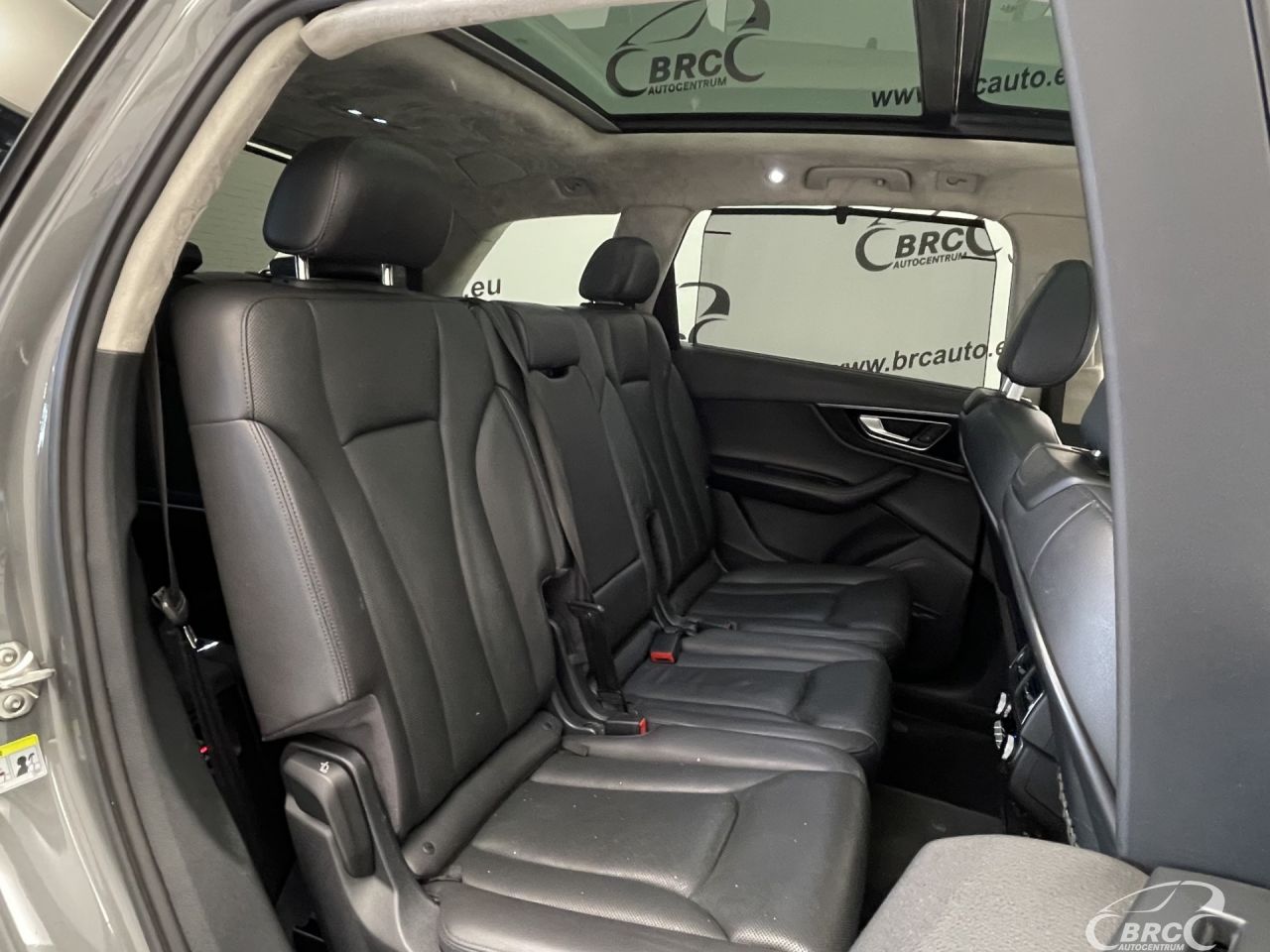Audi Q7 | 11
