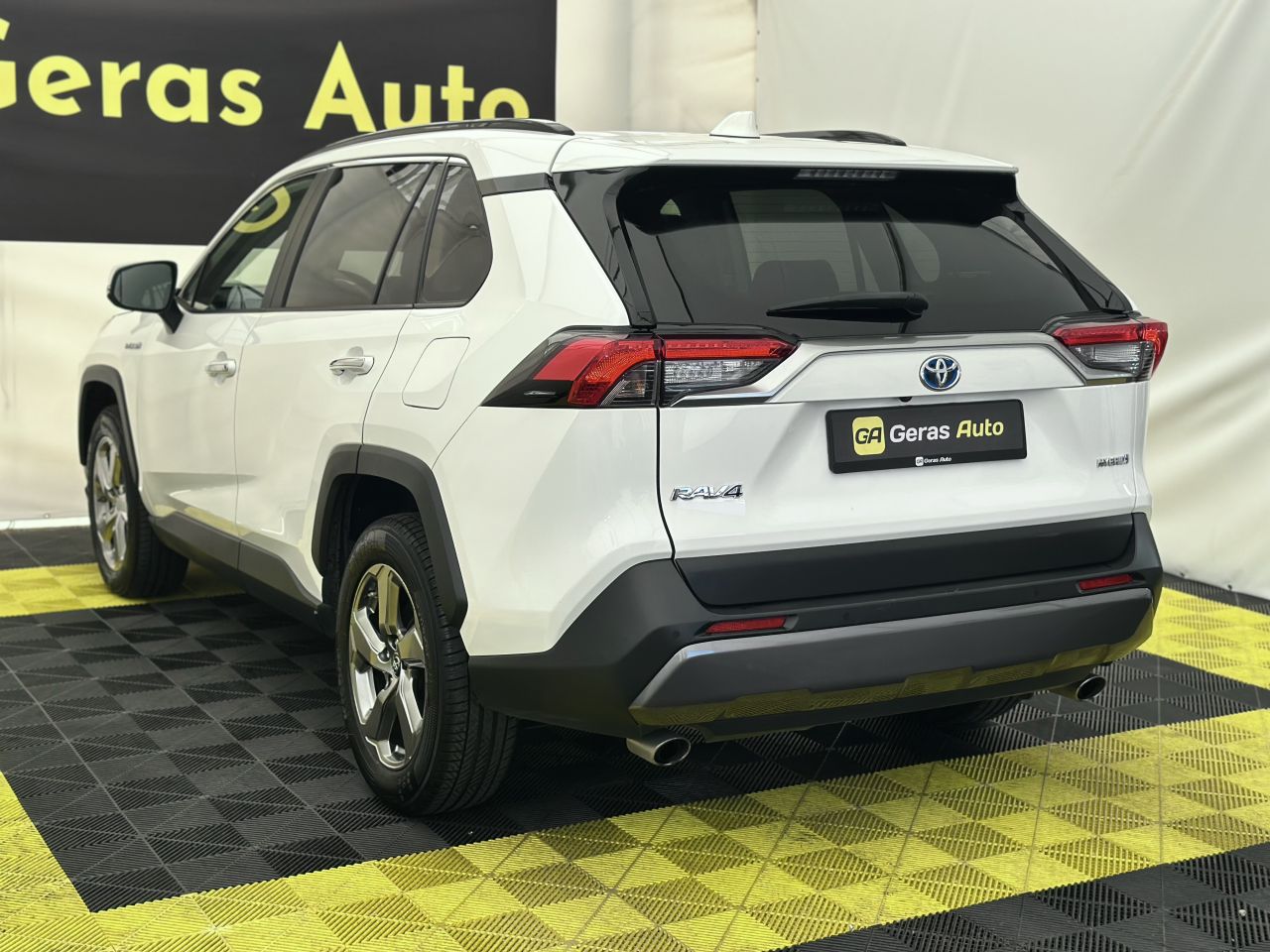 Toyota RAV4 | 5