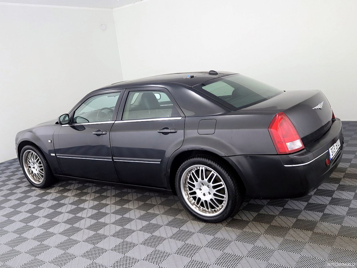 Chrysler 300 | 3