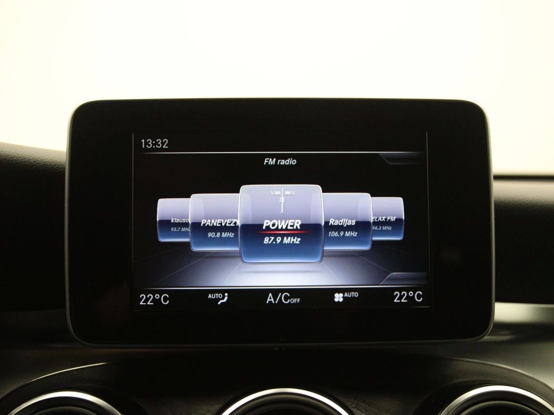 Mercedes-Benz GLC250 | 21