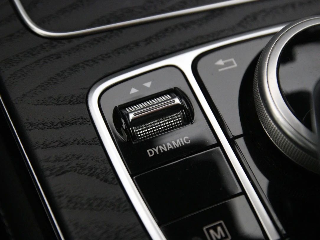 Mercedes-Benz GLC250 | 30