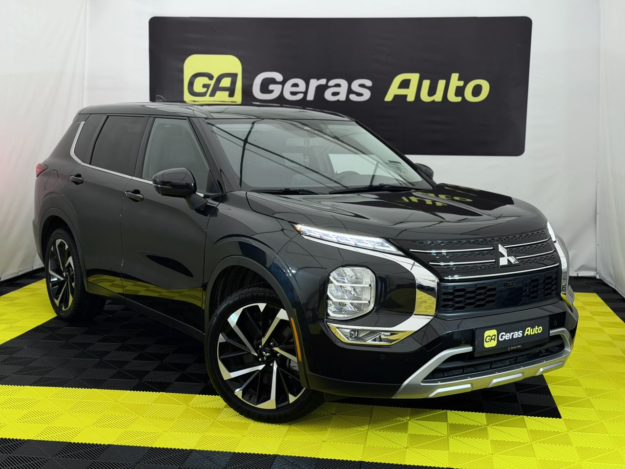 Mitsubishi Outlander | 2