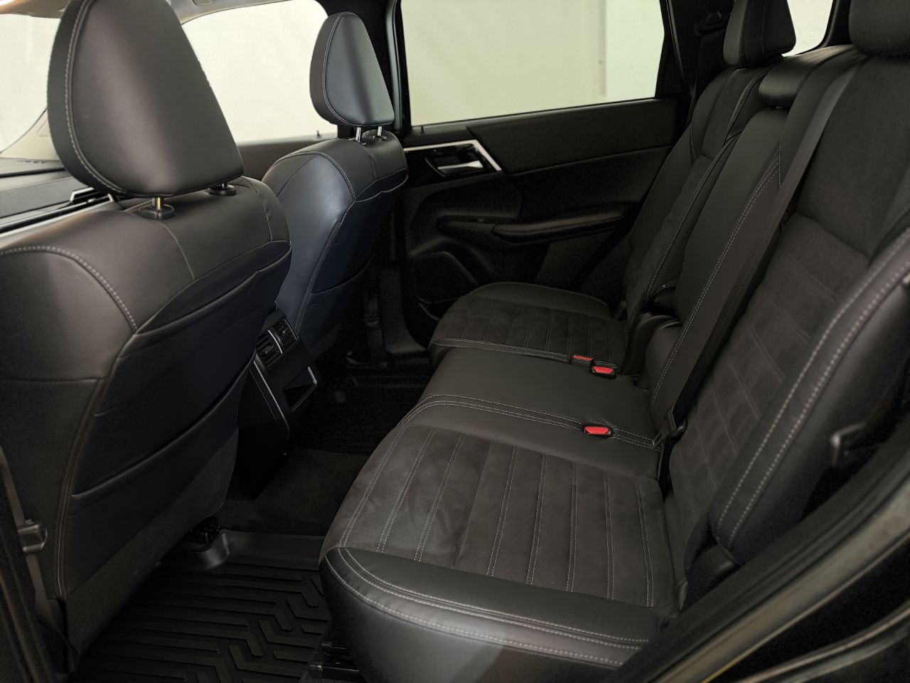 Mitsubishi Outlander | 9