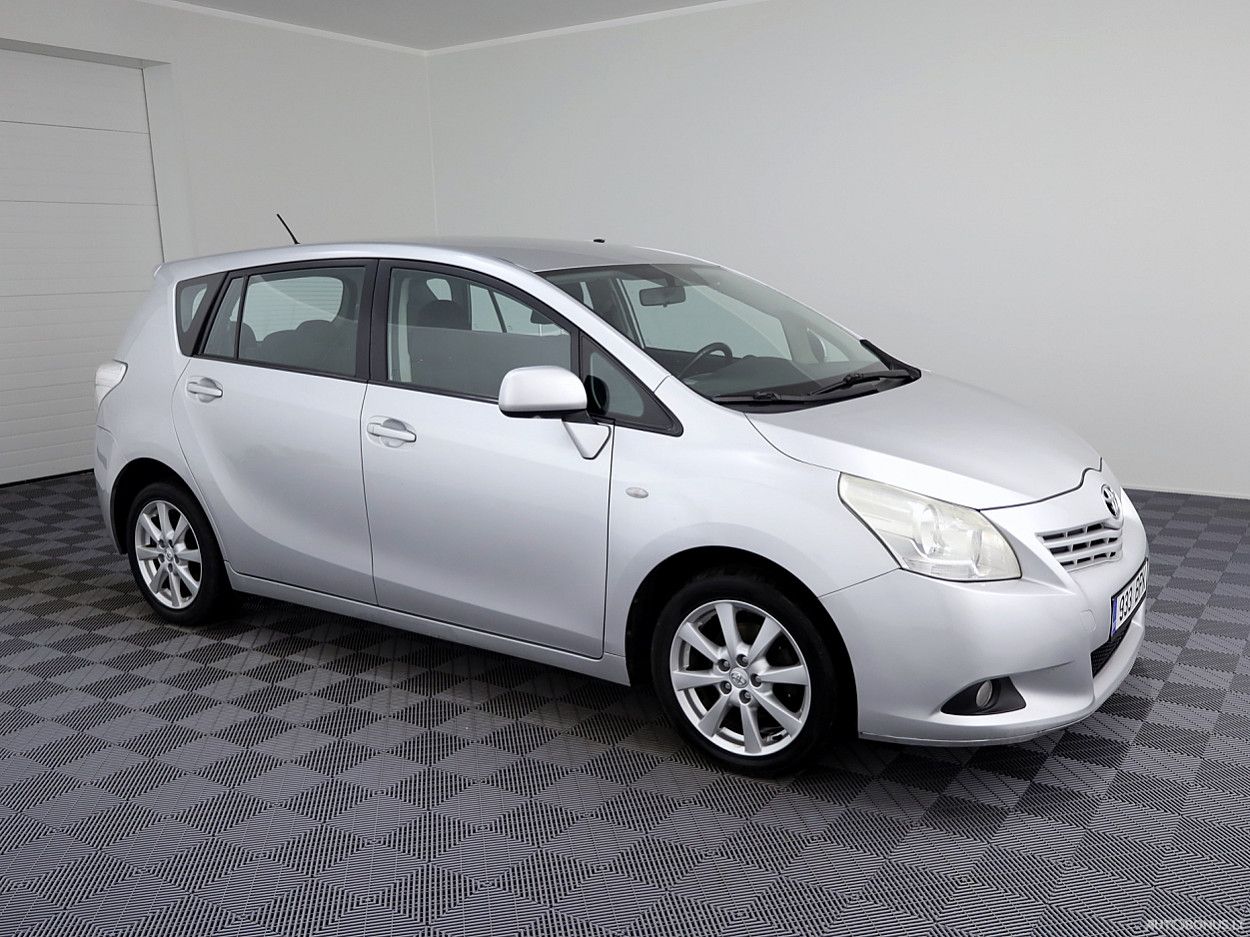 Toyota Verso, 2.0 l., vienatūris
