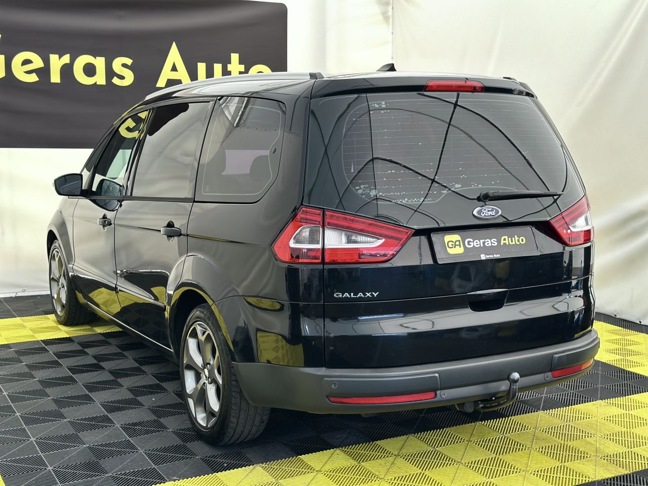 Ford Galaxy | 5