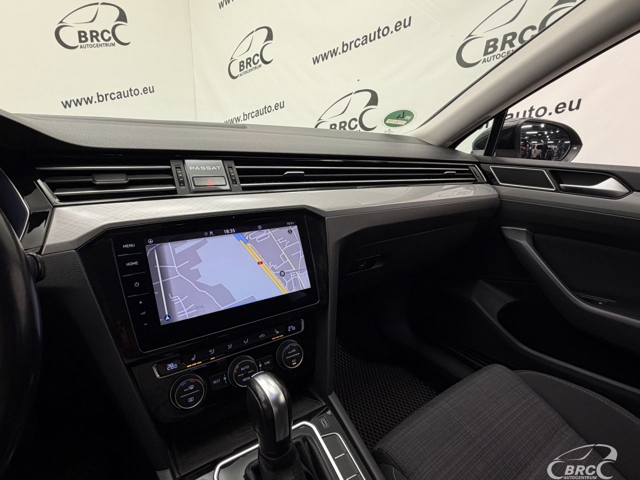 Volkswagen Passat | 25