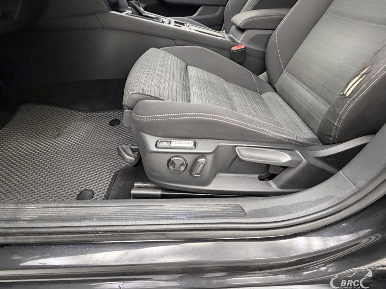 Volkswagen Passat | 19