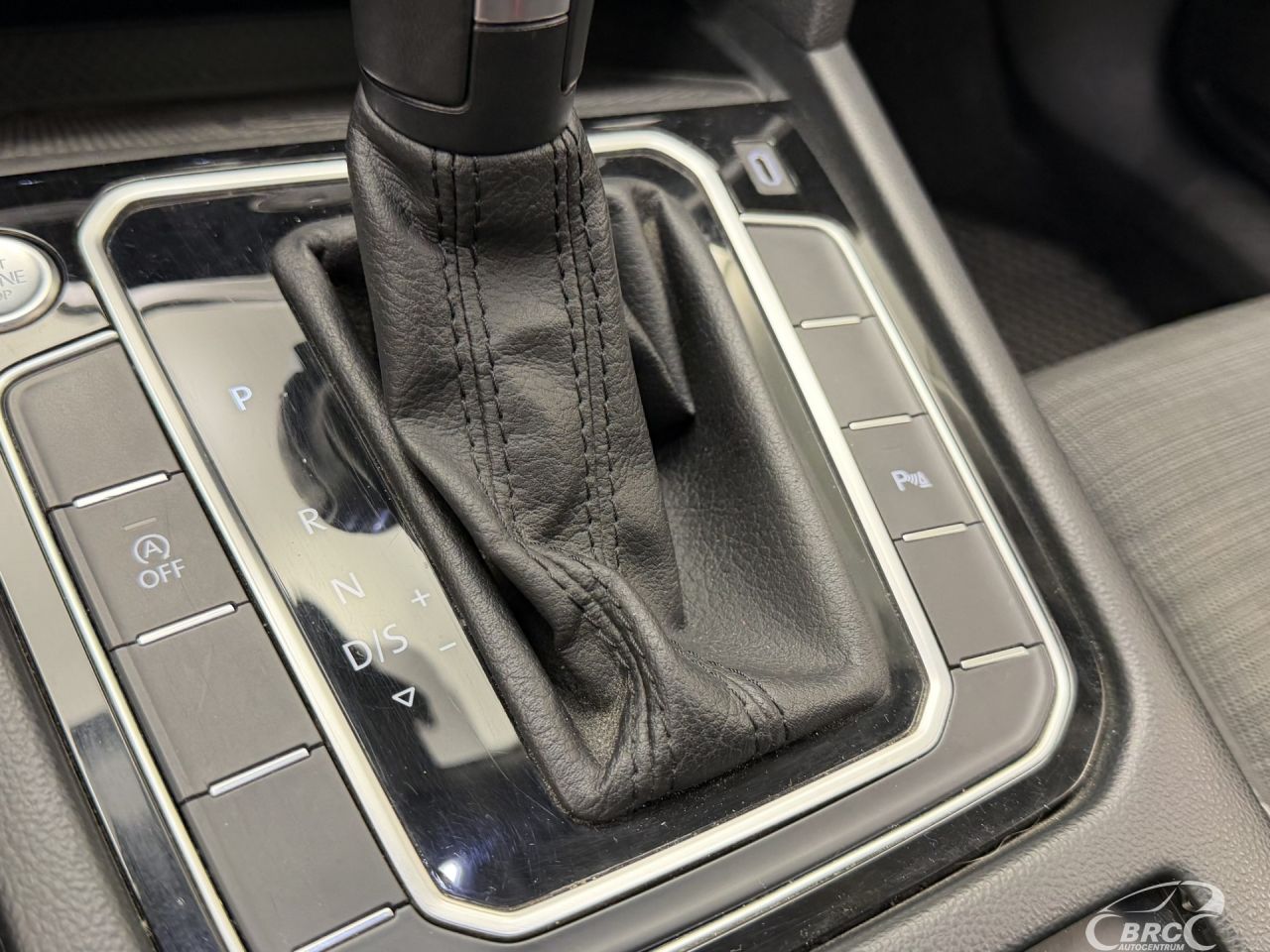 Volkswagen Passat | 23