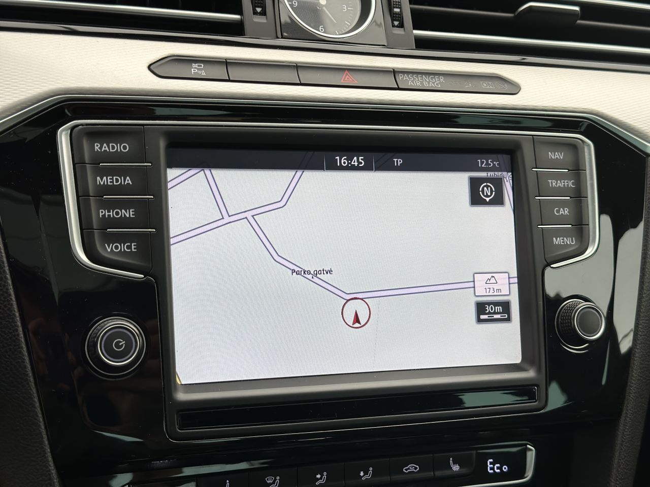 Volkswagen Passat | 18