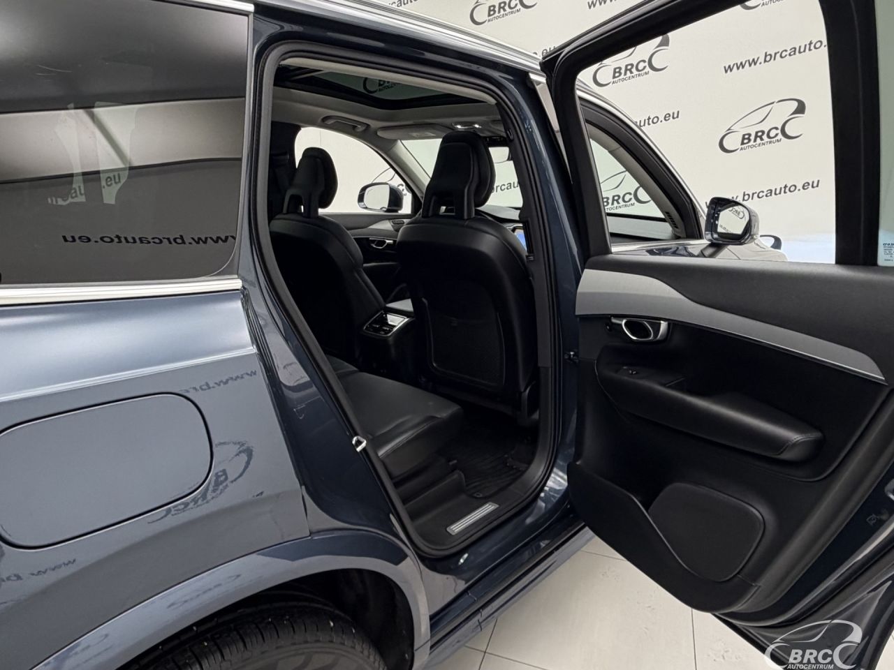 Volvo XC90 | 11