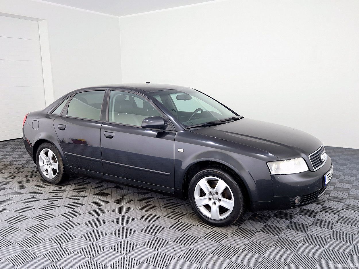 Audi A4, 3.0 l., Седан