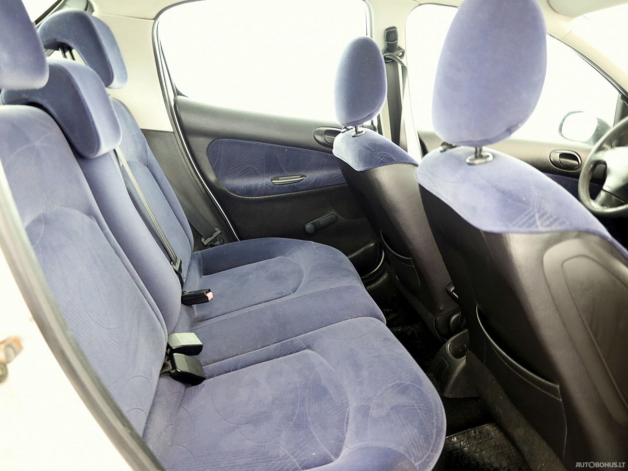 Peugeot 206 | 6