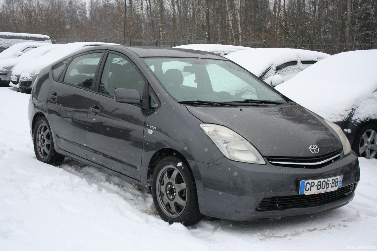 Toyota Prius | 2
