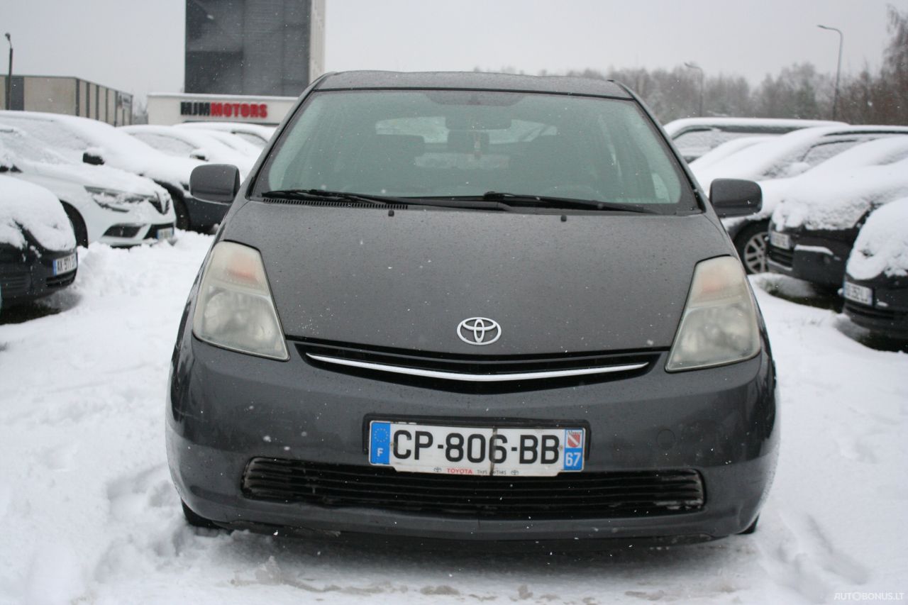 Toyota Prius | 4