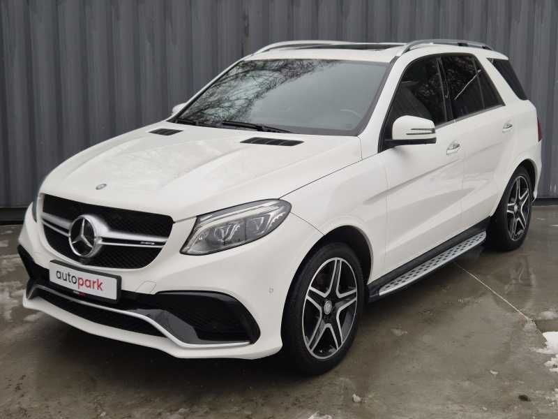 Mercedes-Benz GLE400, 3.0 l., visureigis
