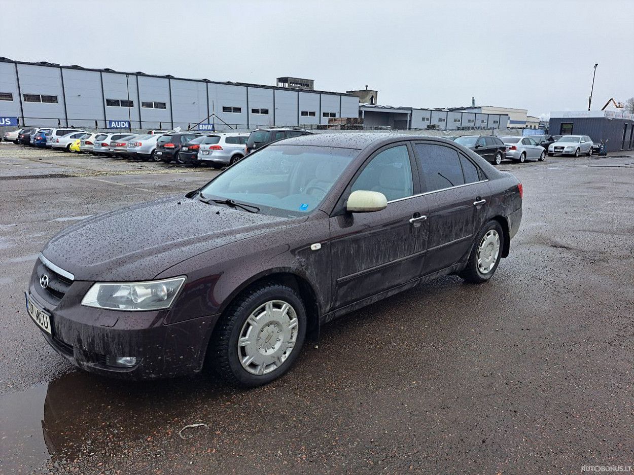 Hyundai Sonata | 1