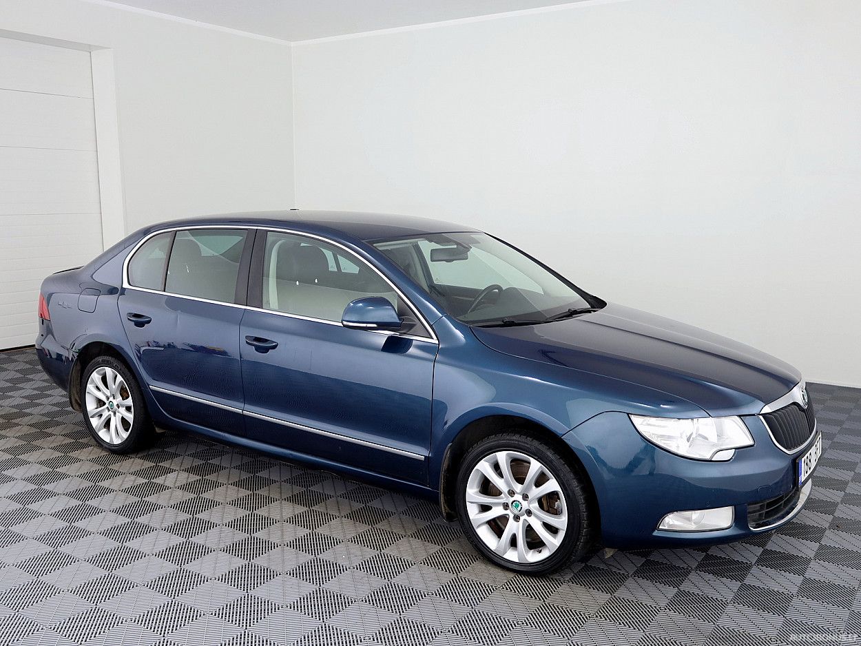 Skoda Superb, 3.6 l., sedanas