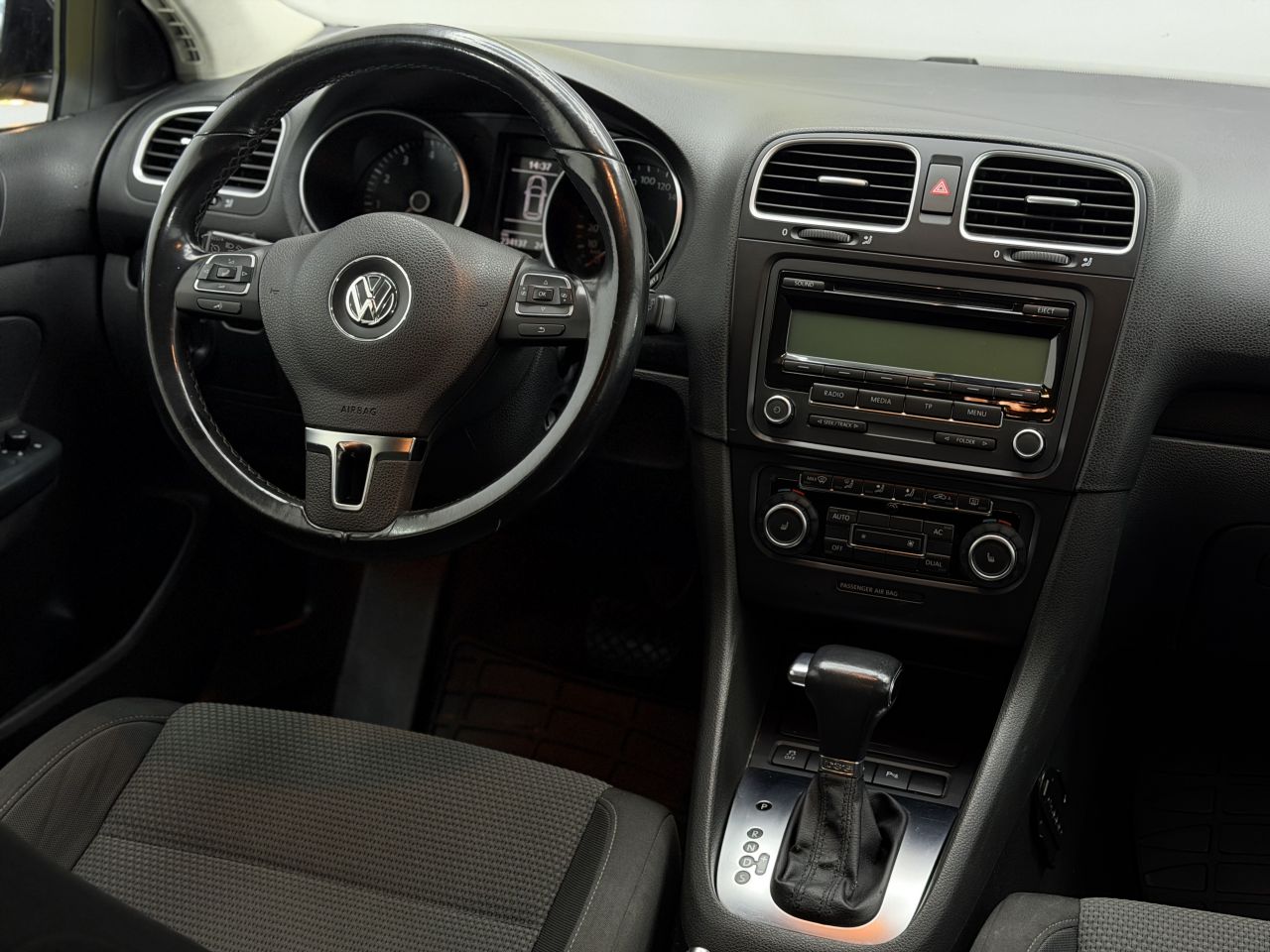 Volkswagen Golf | 14