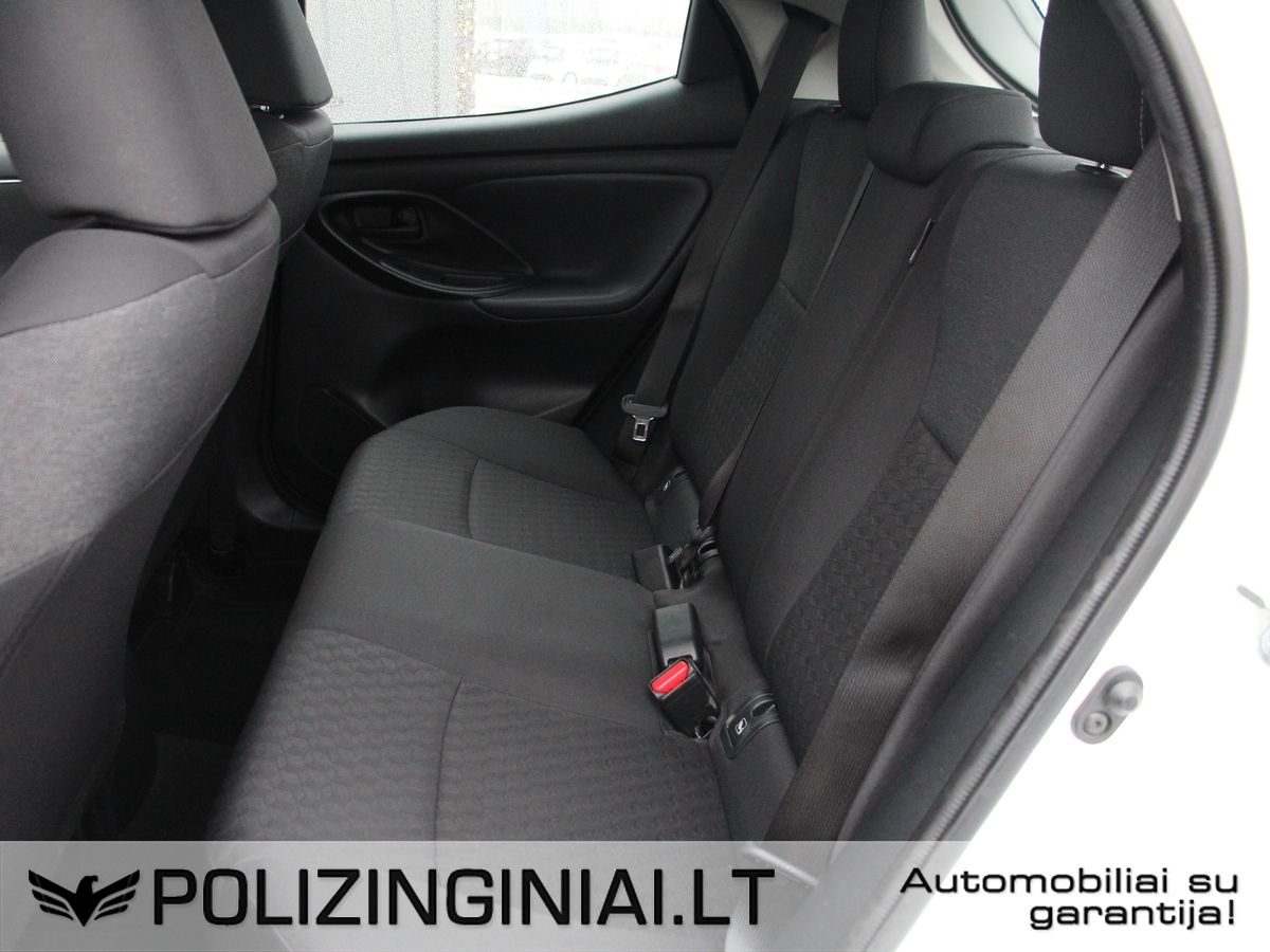 Toyota Yaris | 14