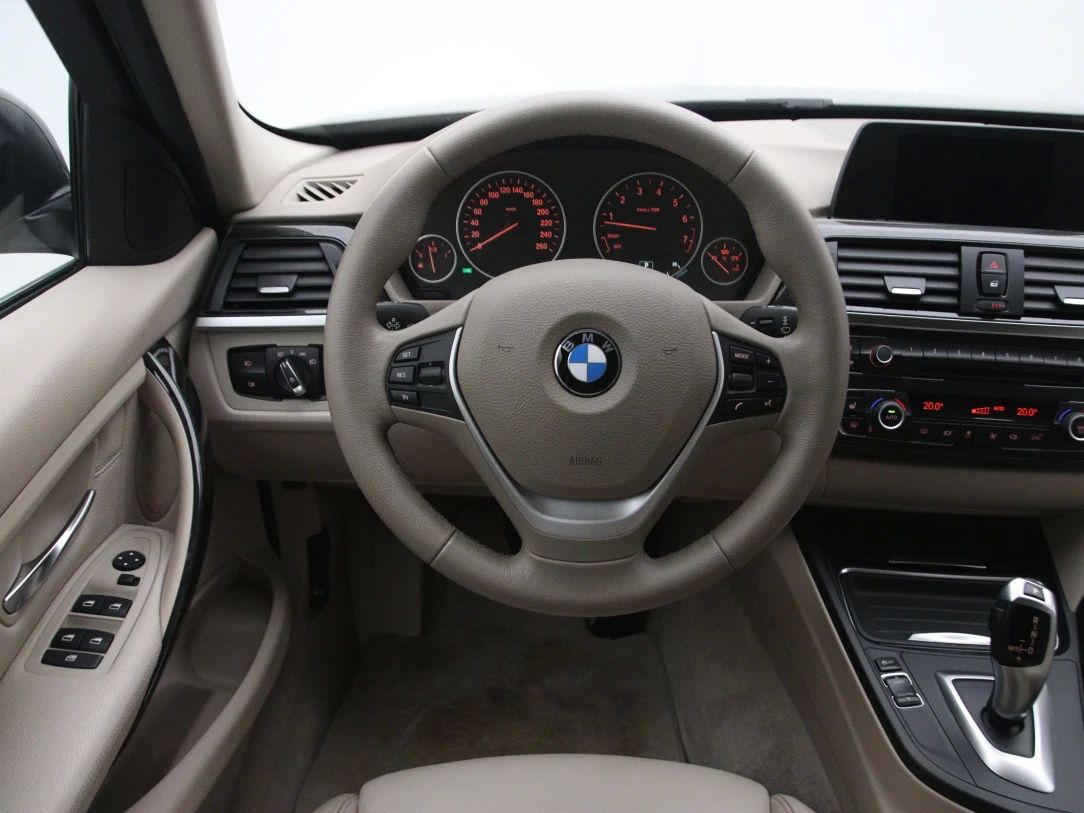 BMW 320 | 16