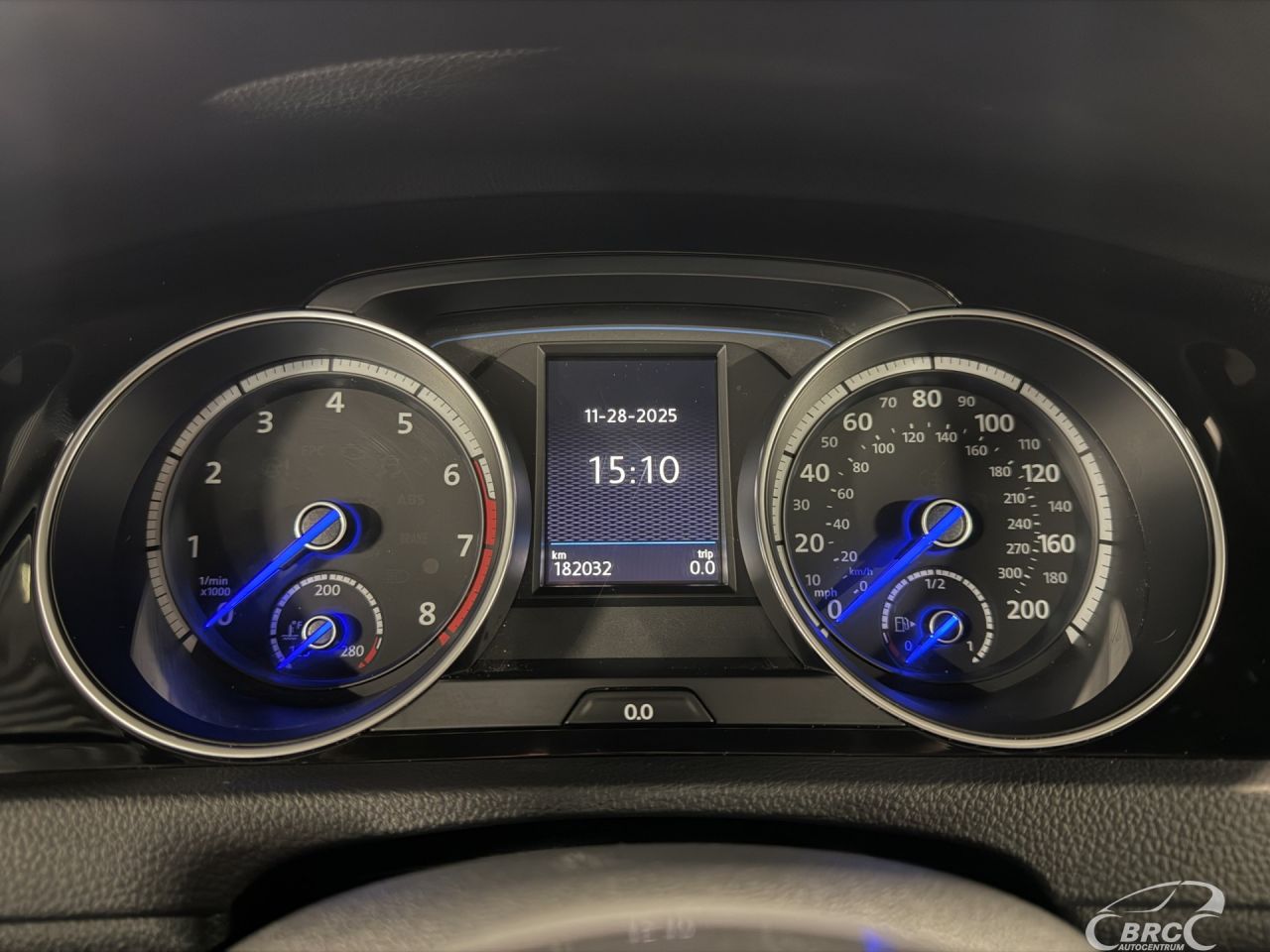 Volkswagen Golf | 30