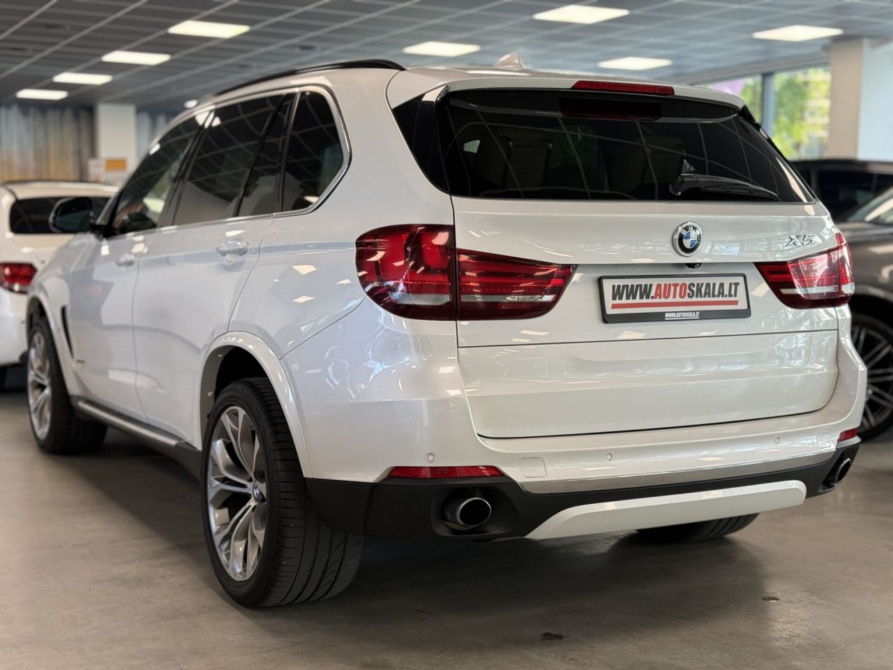 BMW X5 | 13