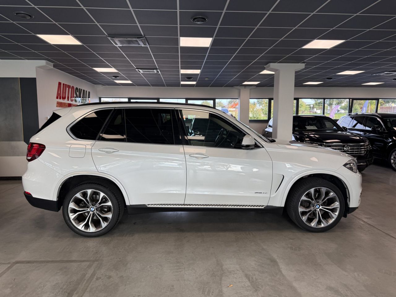 BMW X5 | 32