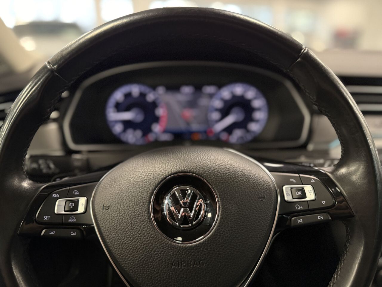 Volkswagen Passat | 14