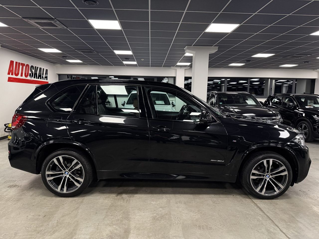 BMW X5 | 13