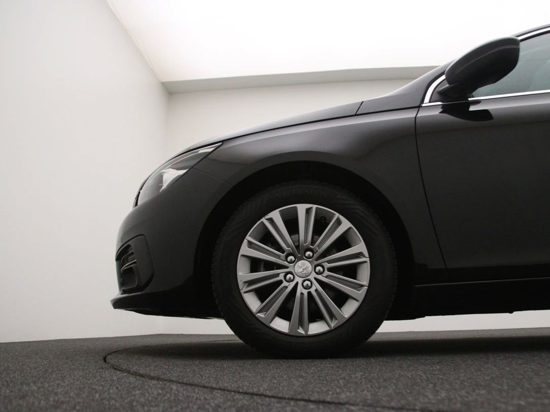 Peugeot 308 | 26