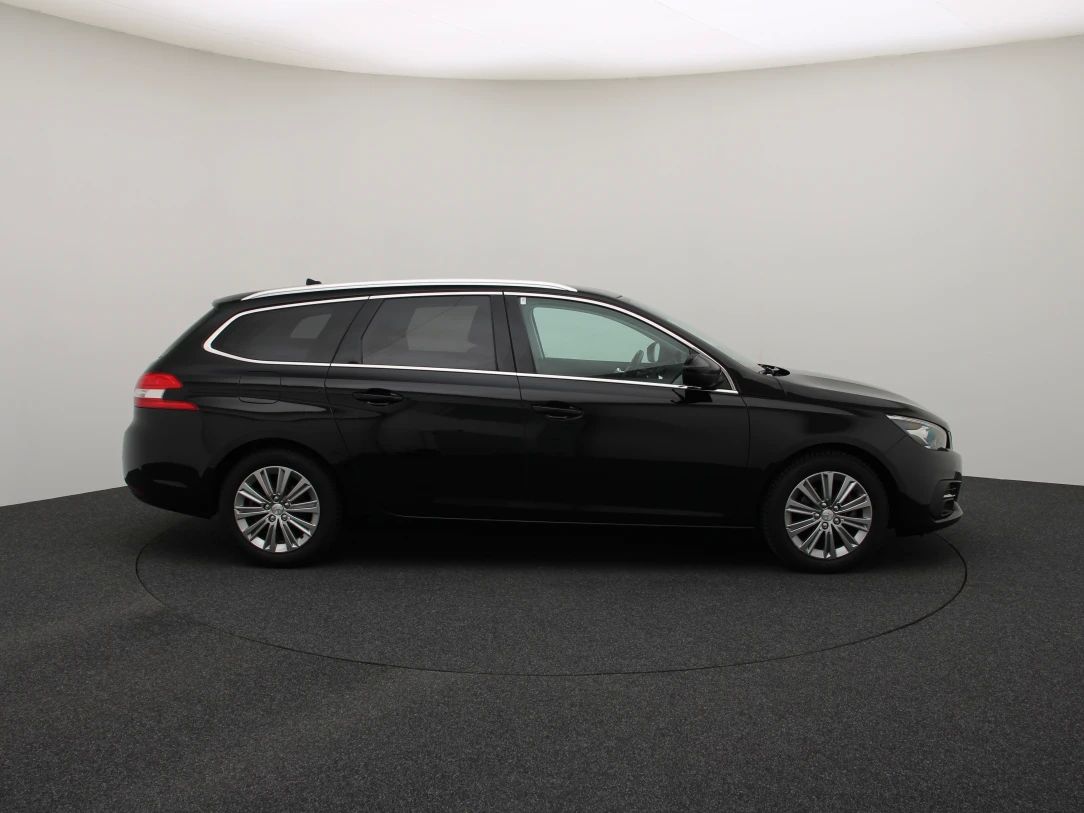 Peugeot 308 | 8